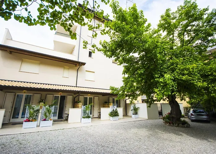 Il Gelso Di Sofia Торторето